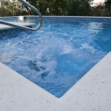 בית הארחה Song